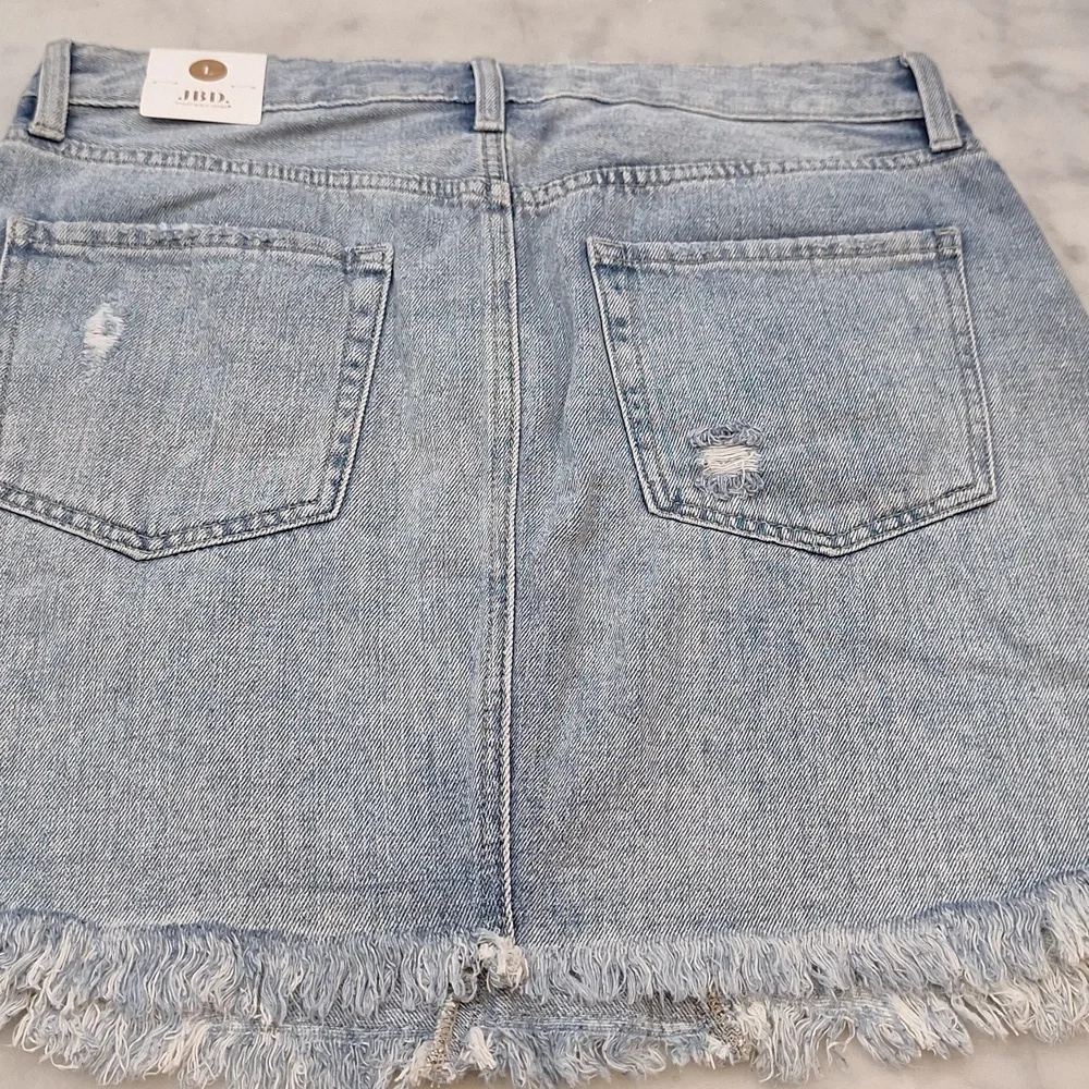 New JBD Button Fky Just Black Distressed Light Wash Denim Skirt 80s Vibes Frayed
